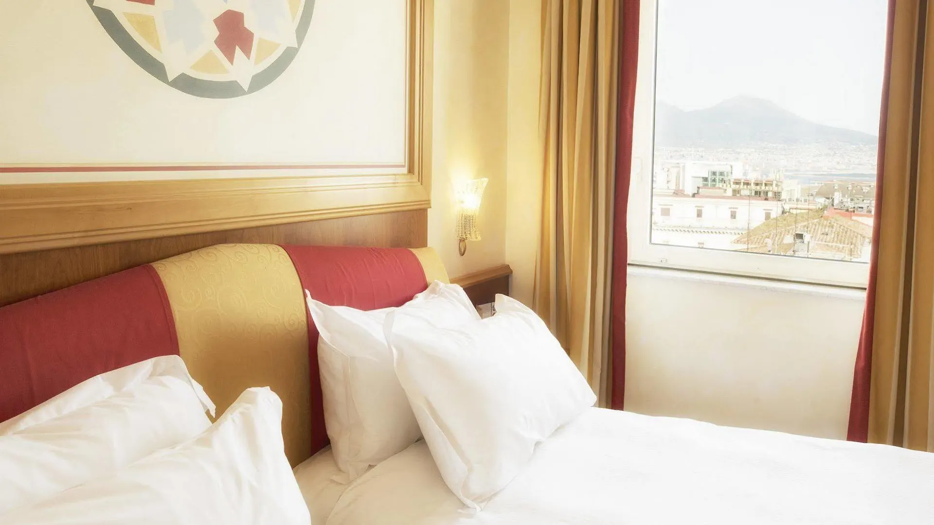 Renaissance Naples Hotel Mediterraneo 4*,