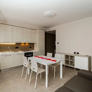 Lake Como Apartments Ferienhaus