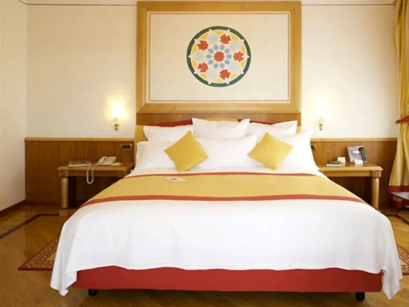 Renaissance Naples Hotel Mediterraneo
